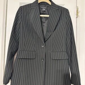 EUC Moda International Pinstriped Charcoal Blazer Size 4